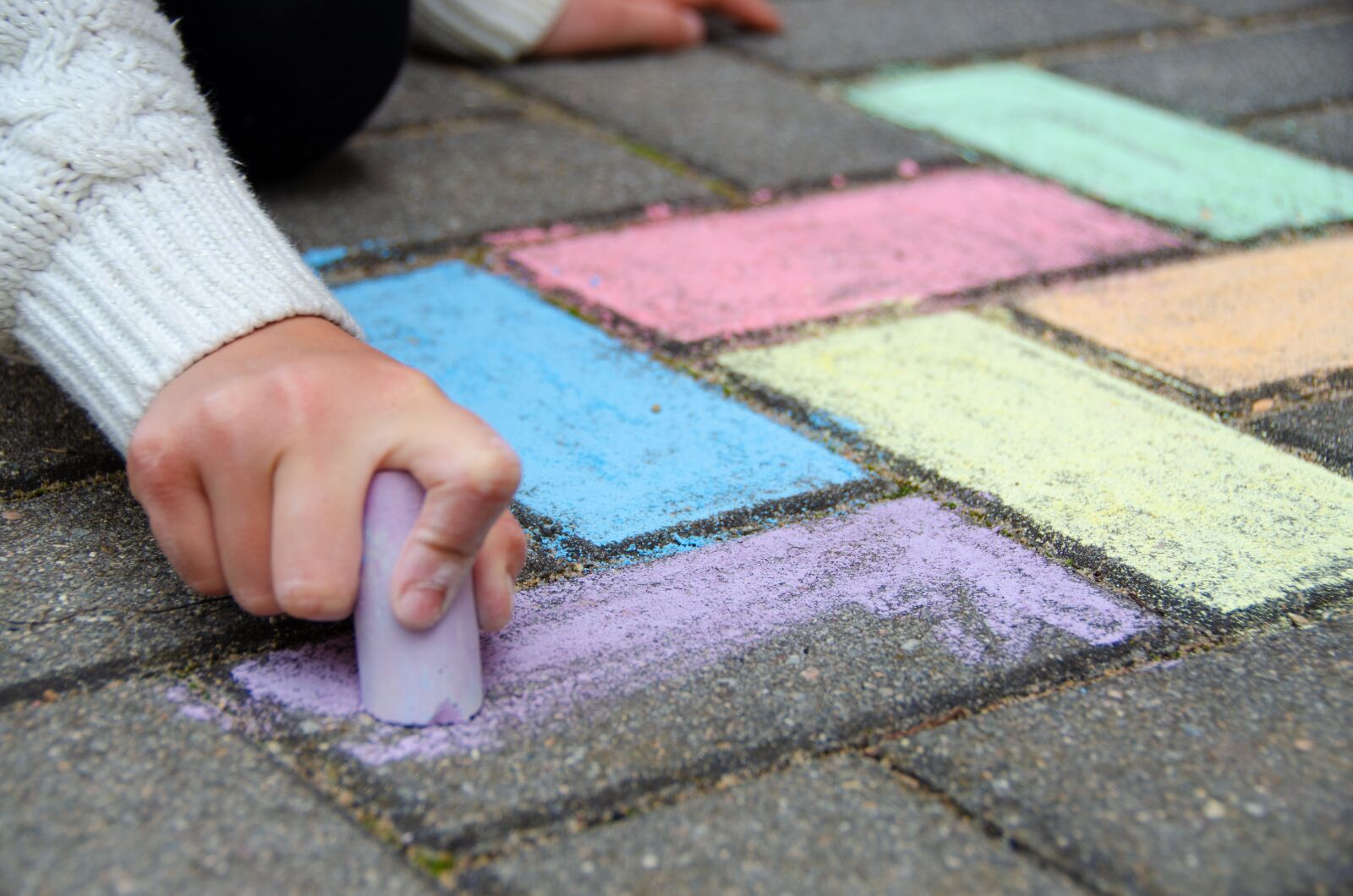 Nikon D7000 sample photo. Chalk, street chalk, colorful photography