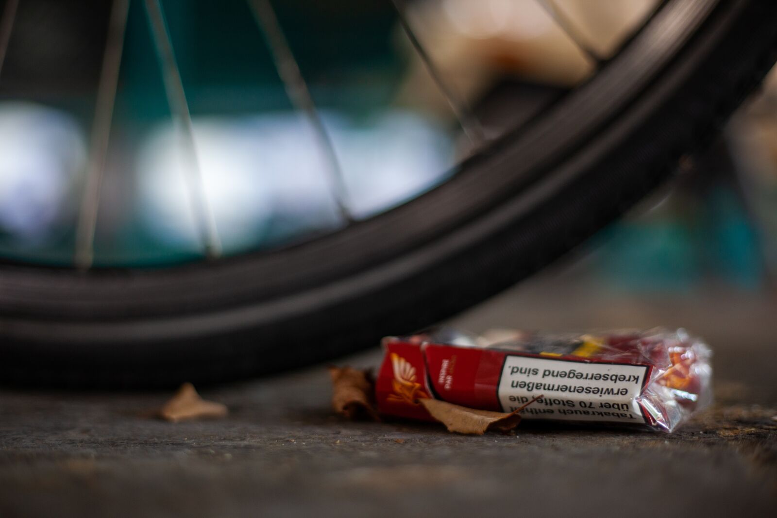 Canon EF 50mm F1.8 II sample photo. Cigarette, cigarette box, smoking photography