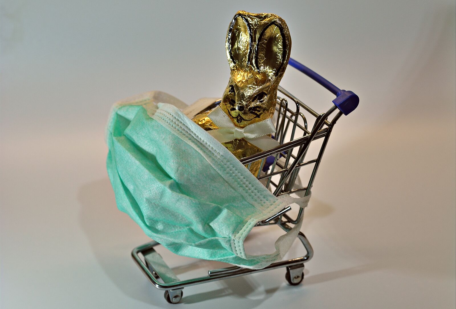 Nikon D90 sample photo. Easter, easter bunny, shopping photography