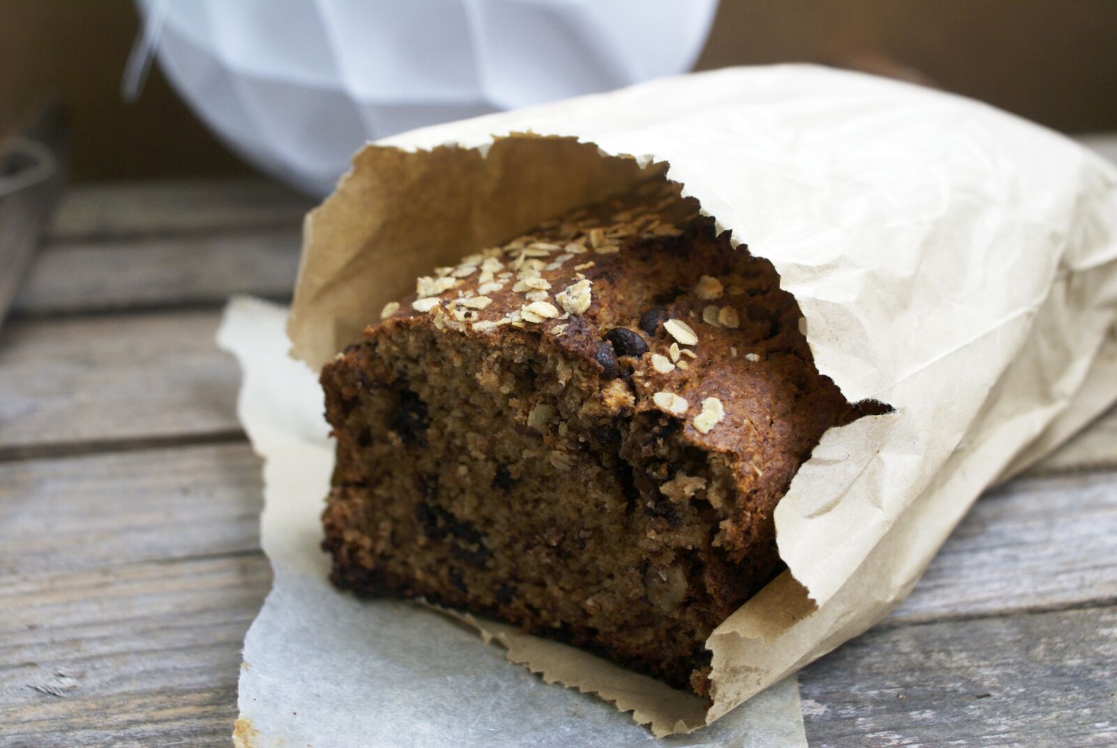 Sony Alpha DSLR-A100 sample photo. Banana bread, bread, baking photography