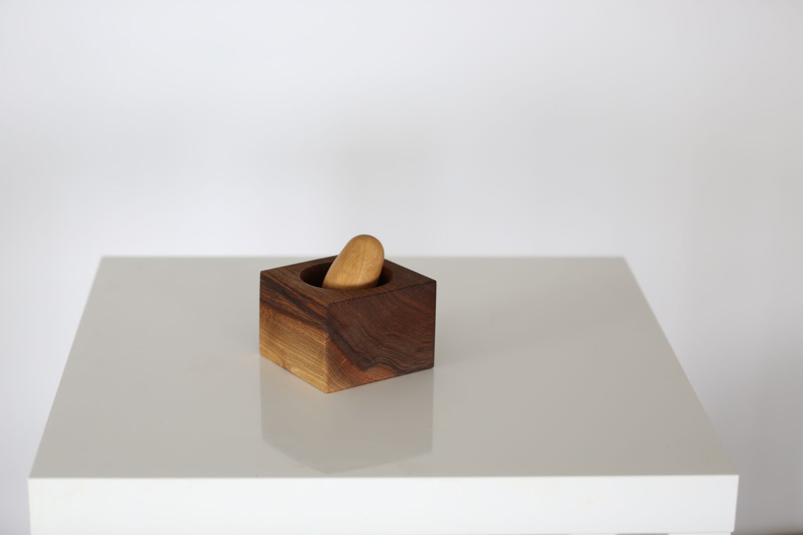 Canon EOS 5D Mark III sample photo. Kitchen, mortar, pestle photography