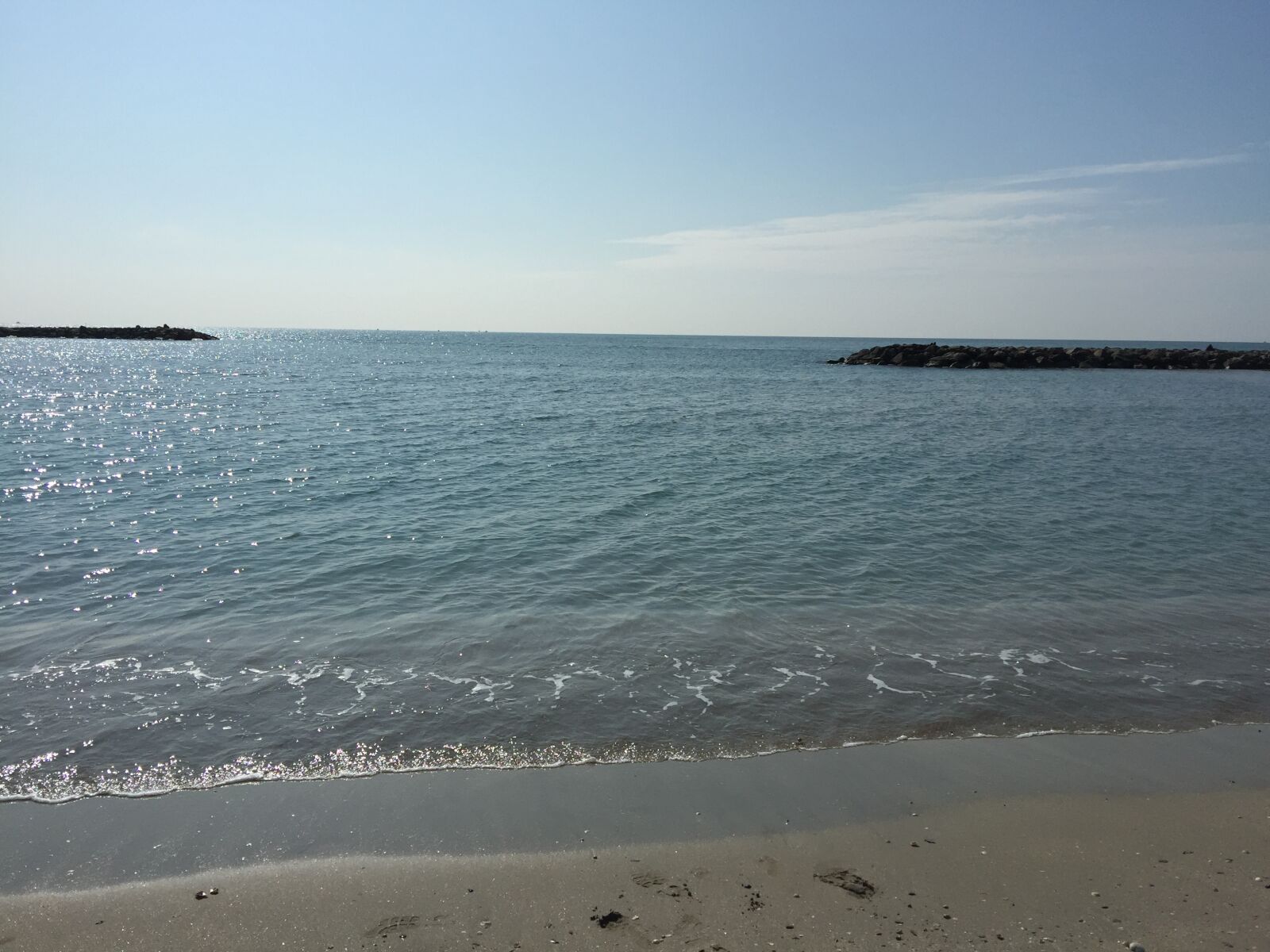 iPhone 6 Plus back camera 4.15mm f/2.2 sample photo. Palavas, plage photography