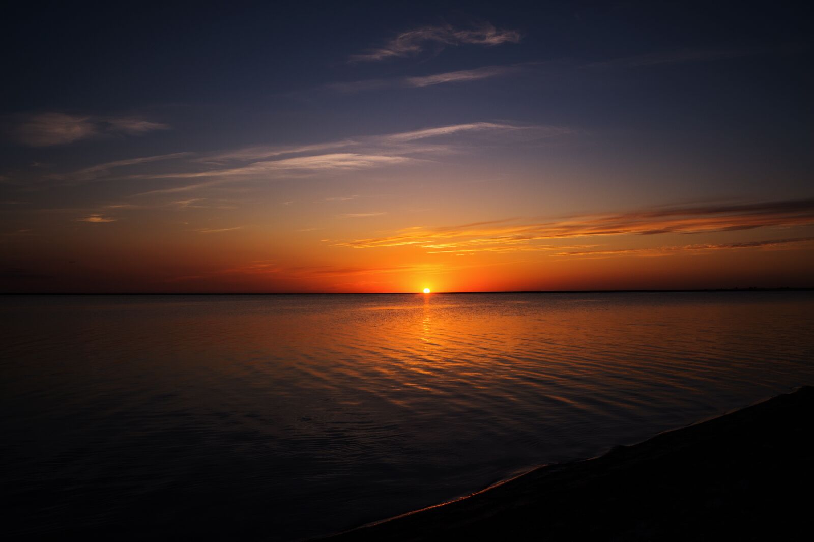 Sony Alpha a3000 + Sony E 18-55mm F3.5-5.6 OSS sample photo. Sunset, sun, sky photography