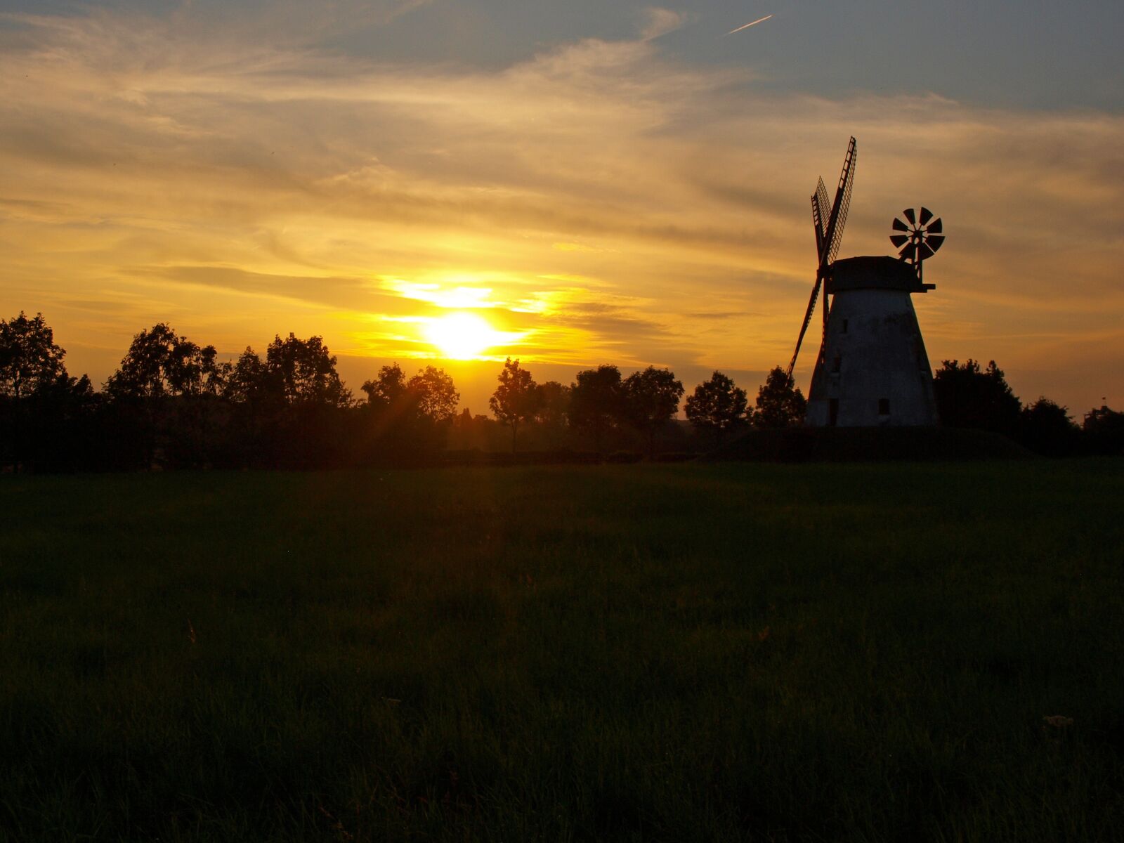 Olympus E-520 (EVOLT E-520) sample photo. Windmill, field, landscape photography