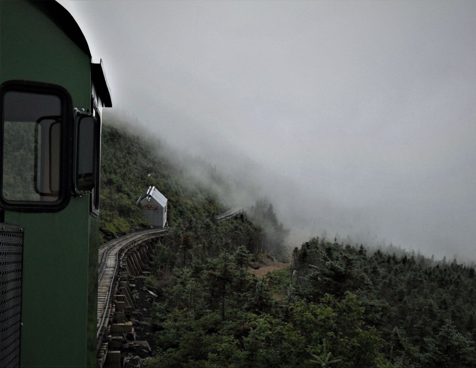 Samsung ES65, ES67 / VLUU ES65, ES67 /  SL50 sample photo. Train, locomotive, railway photography