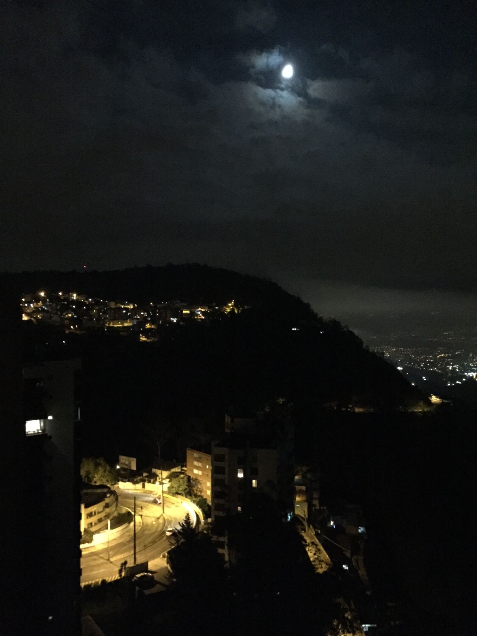 Apple iPhone 6 sample photo. Quito, guápulo, landscape photography