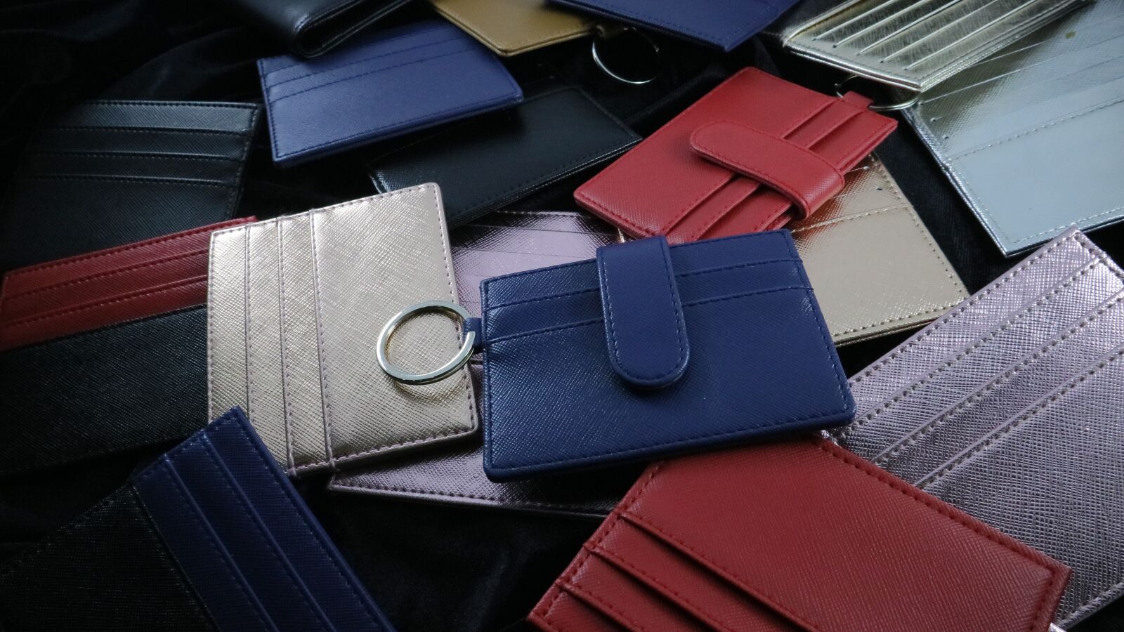 Canon EOS M3 sample photo. Cardholder, card holder, wallet photography