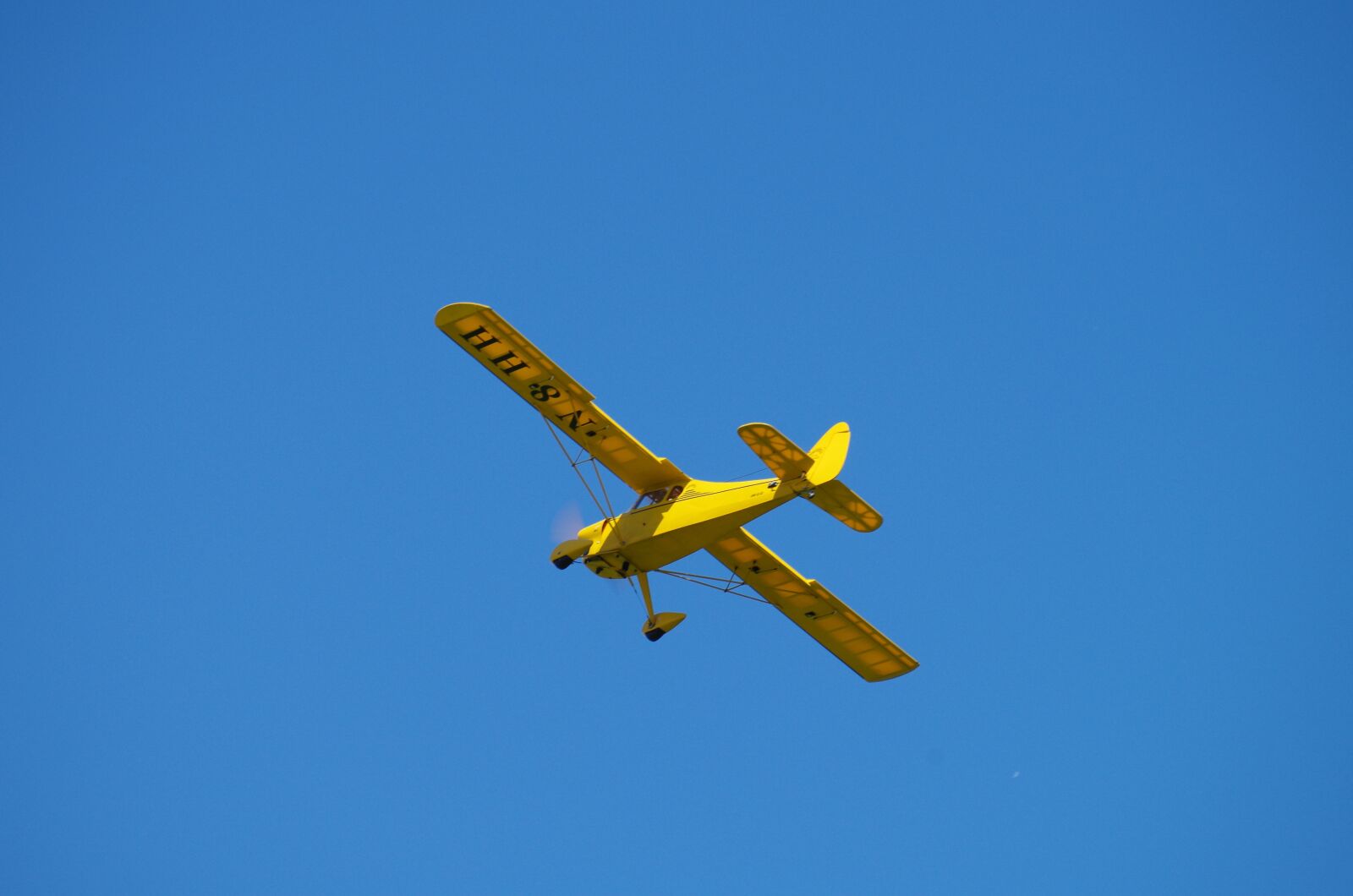 Pentax K-500 sample photo. Aircraft, model, flying photography