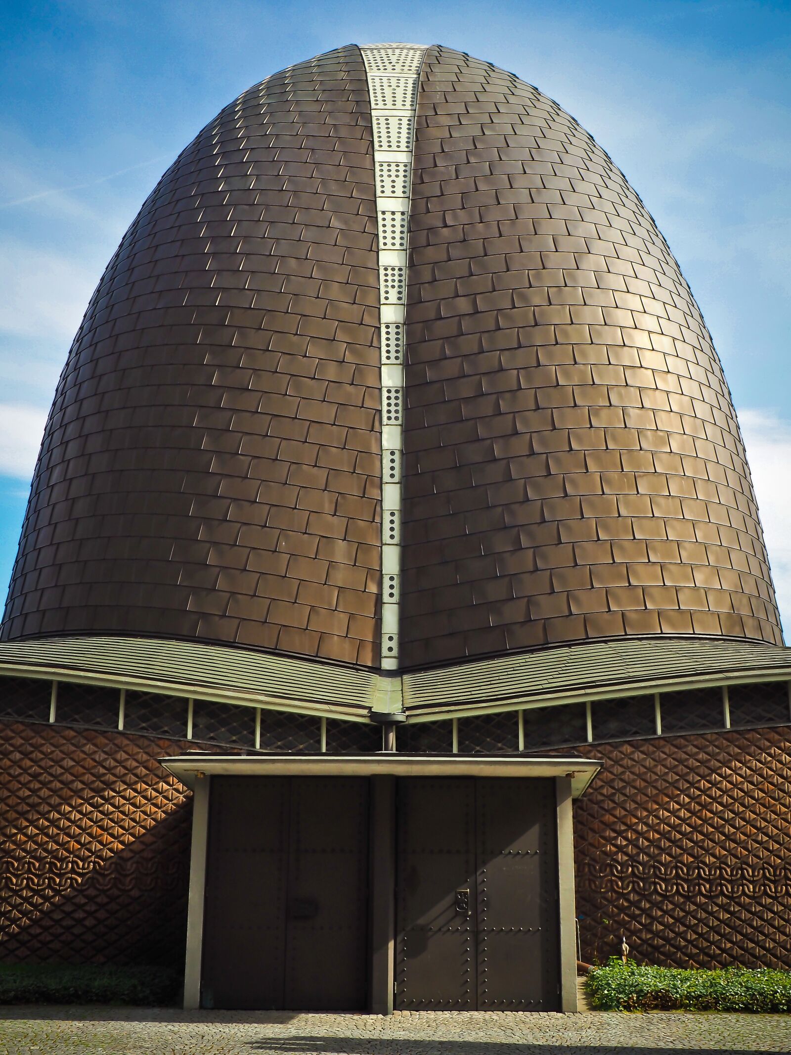 Olympus OM-D E-M10 sample photo. Architecture, modern, church photography