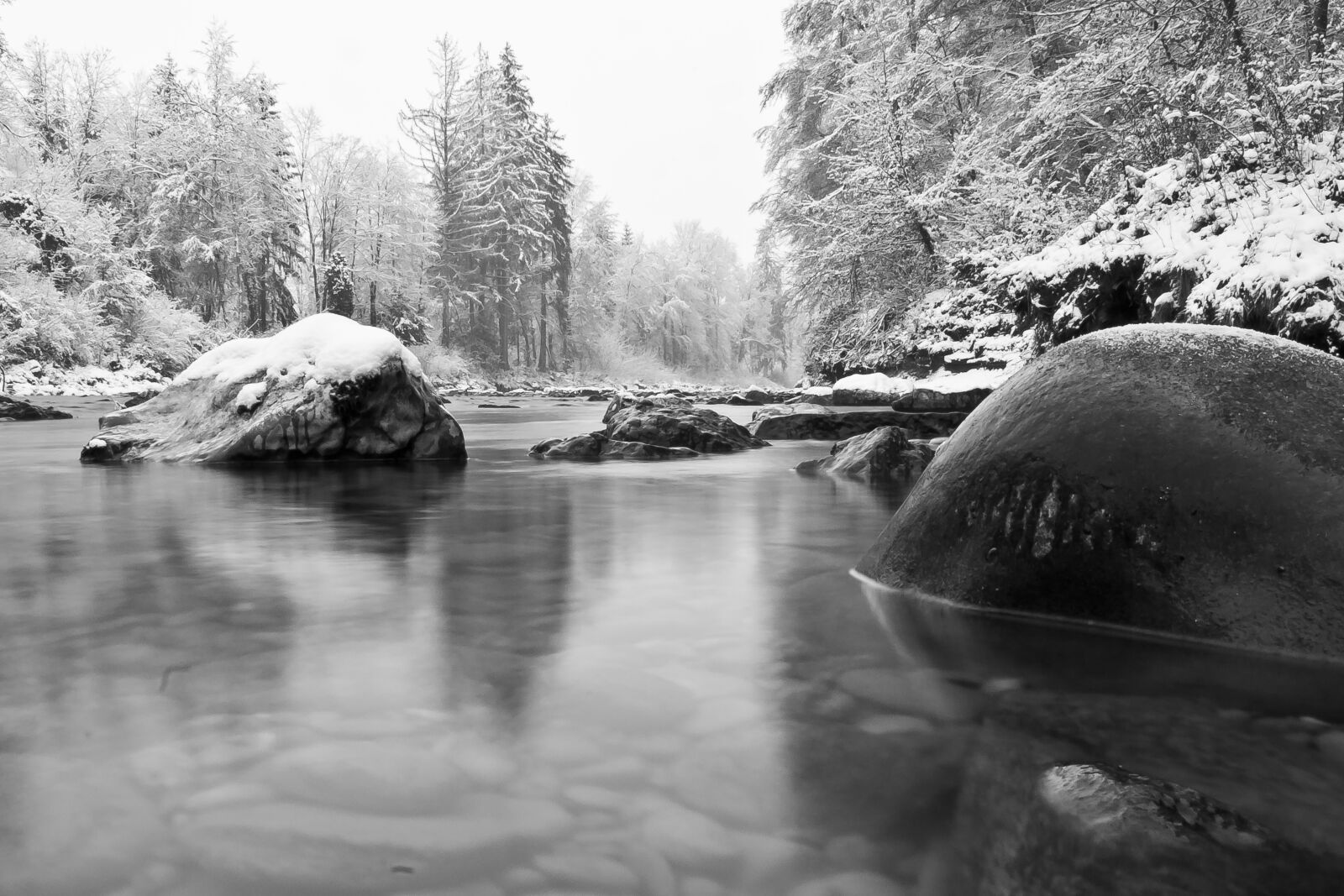 Nikon D300S sample photo. Wintry, river, water stone photography