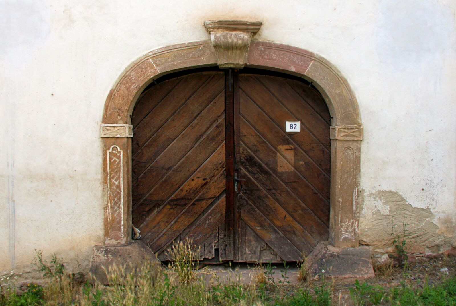 Canon EOS 40D sample photo. Gate, old, old house photography