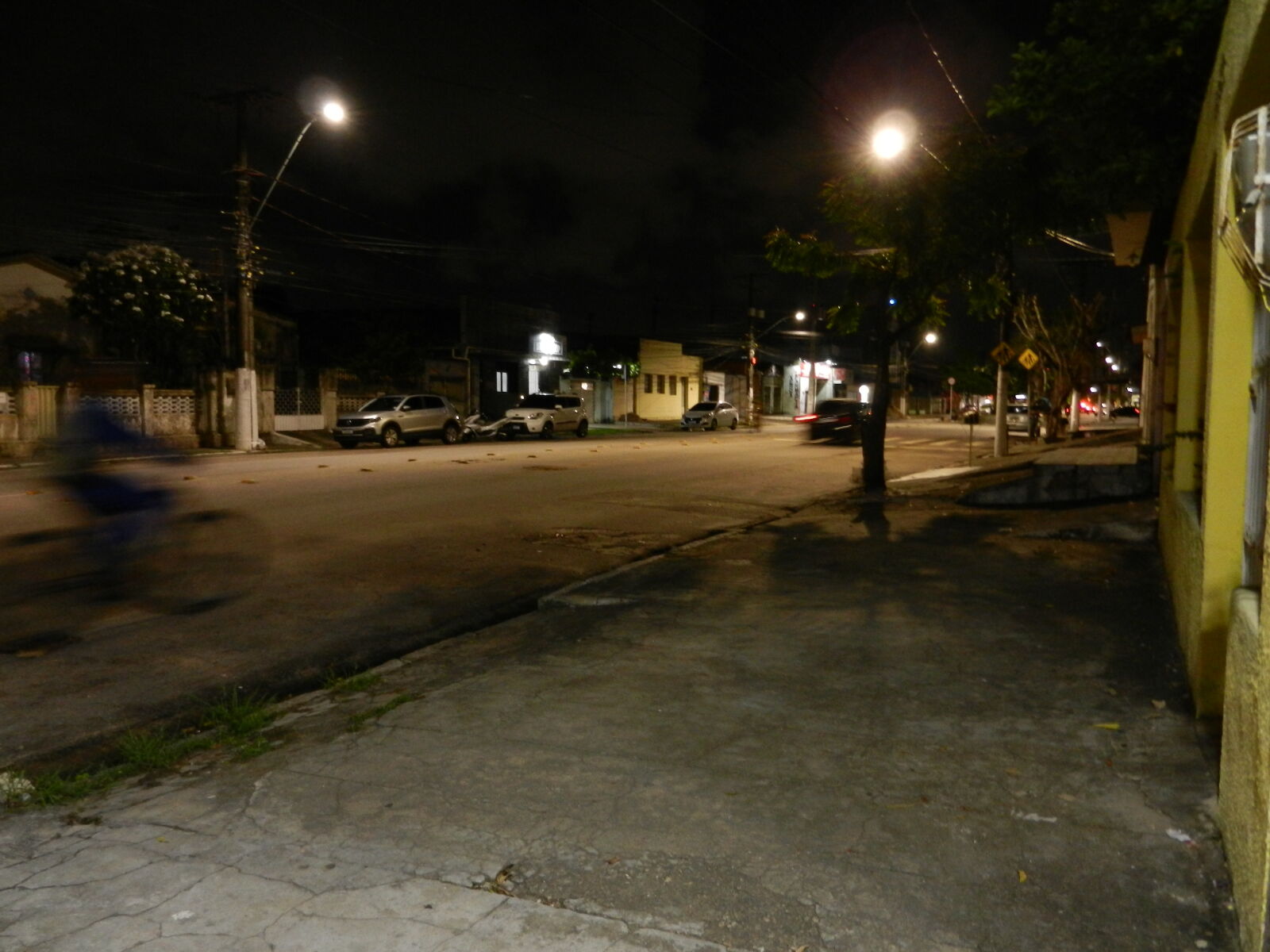 Nikon COOLPIX S9050 sample photo