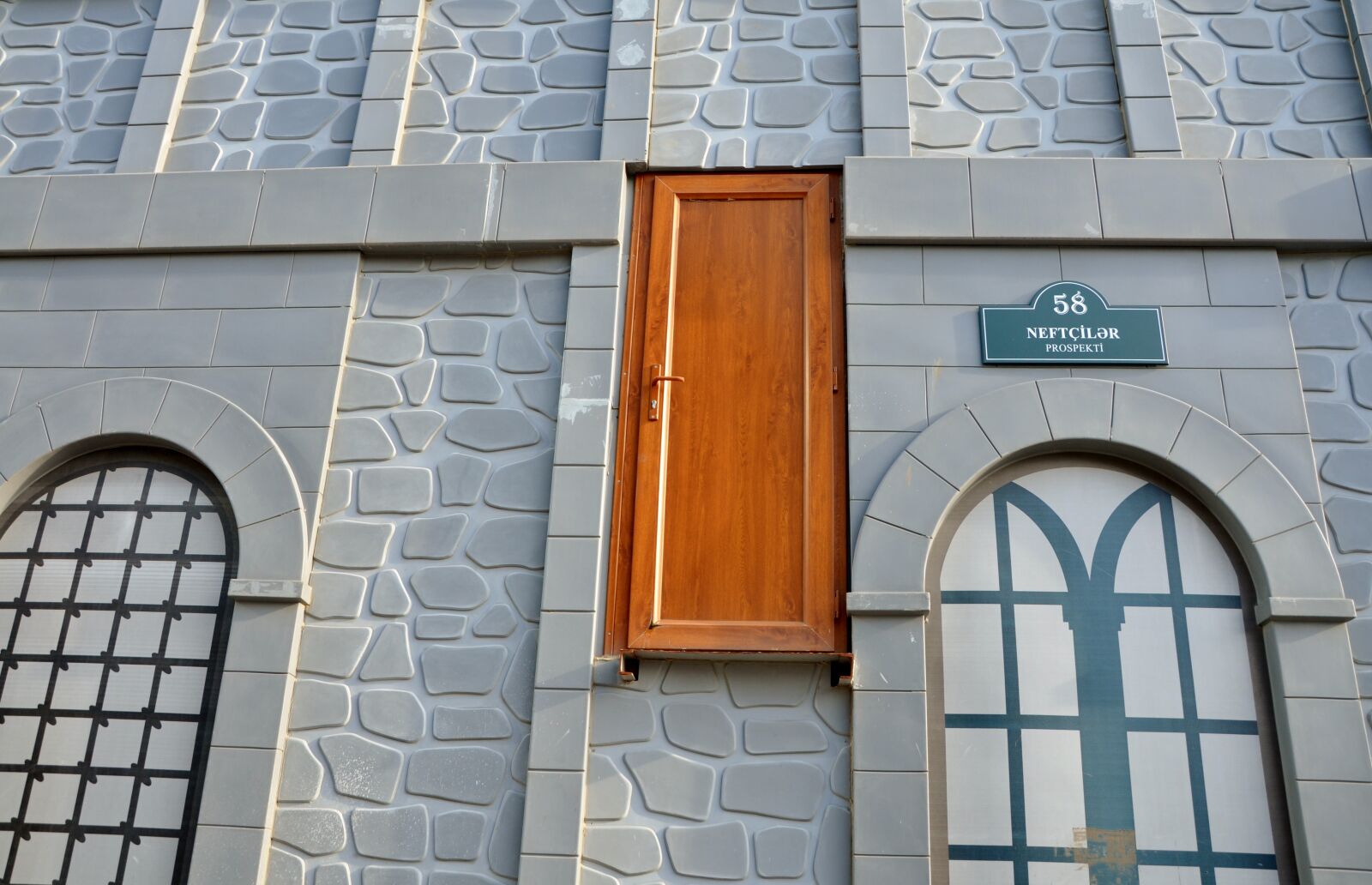 Nikon D7000 sample photo. Door, wall, architecture photography