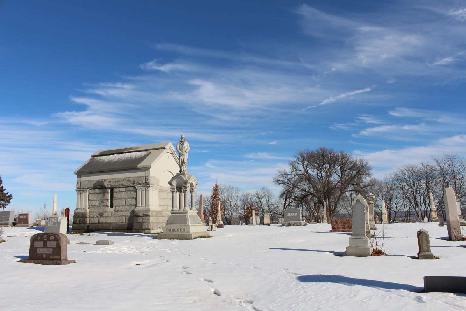 Canon EOS 700D (EOS Rebel T5i / EOS Kiss X7i) sample photo. Graveyard, snow, death photography