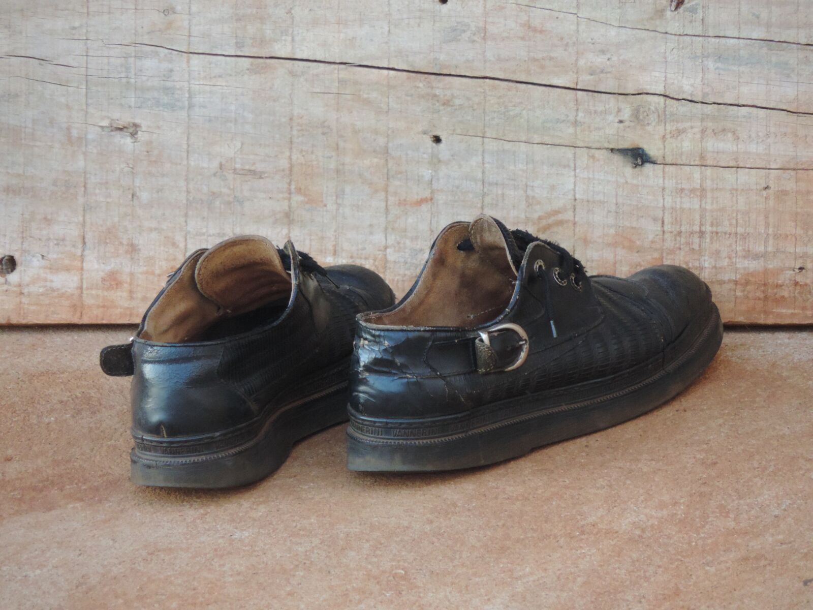Nikon Coolpix P520 sample photo. Shoe, pair of shoes photography