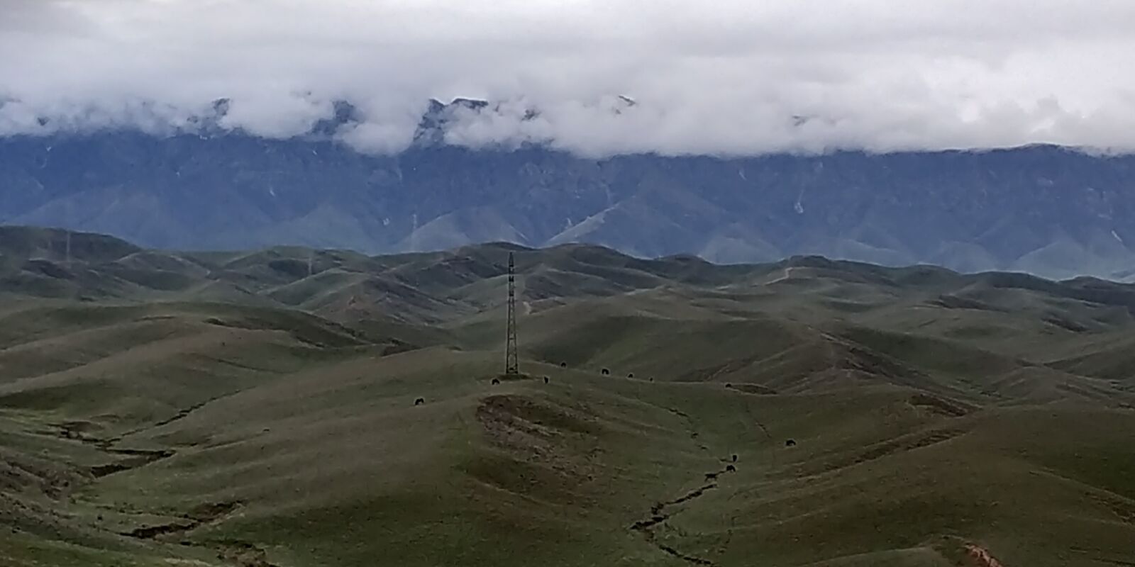 Xiaomi Redmi Note 5 sample photo. Mountain, mauntains, cloud photography