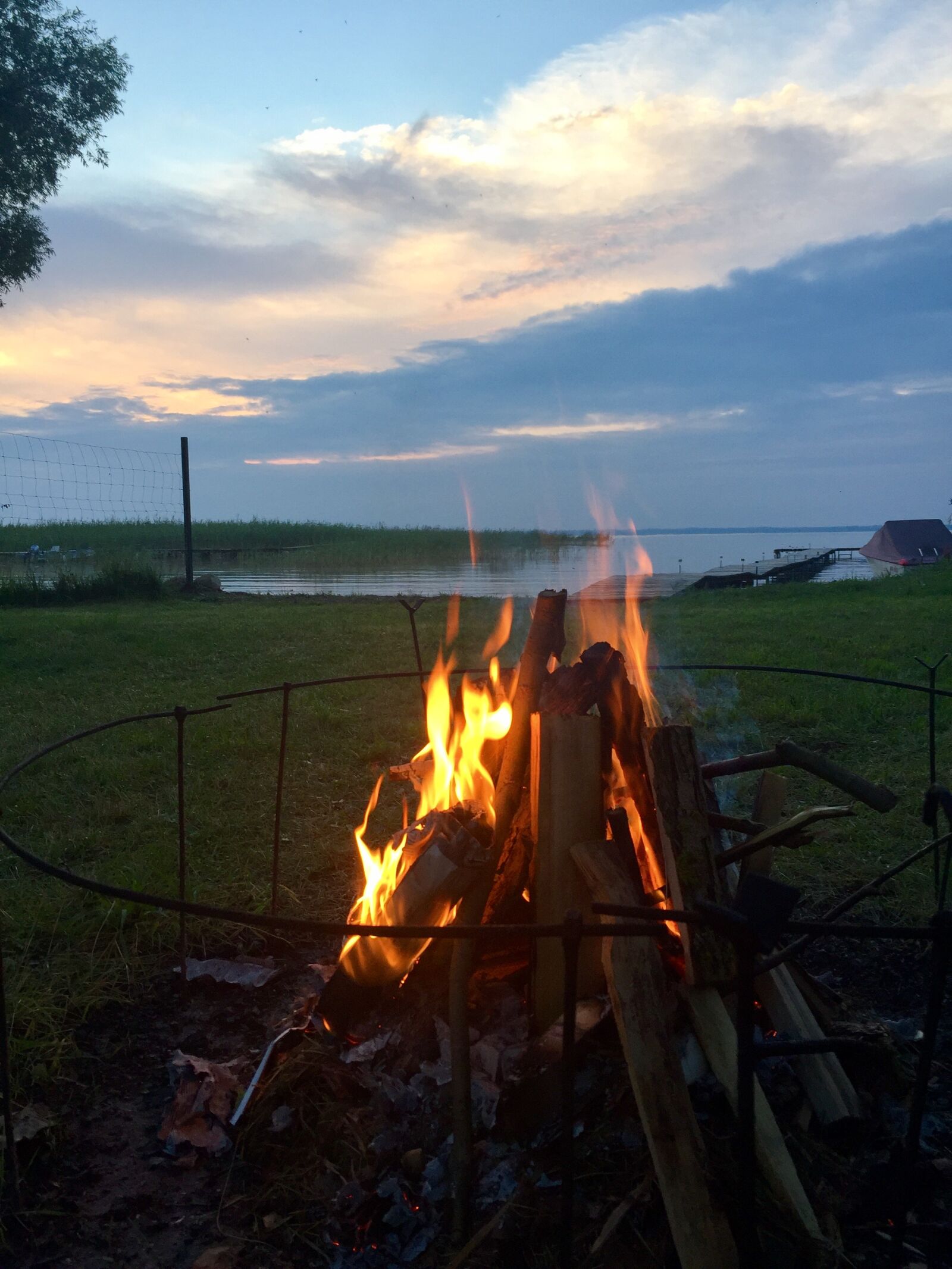 iPhone 6 back camera 4.15mm f/2.2 sample photo. Bonfire, campfire, empty, lake photography