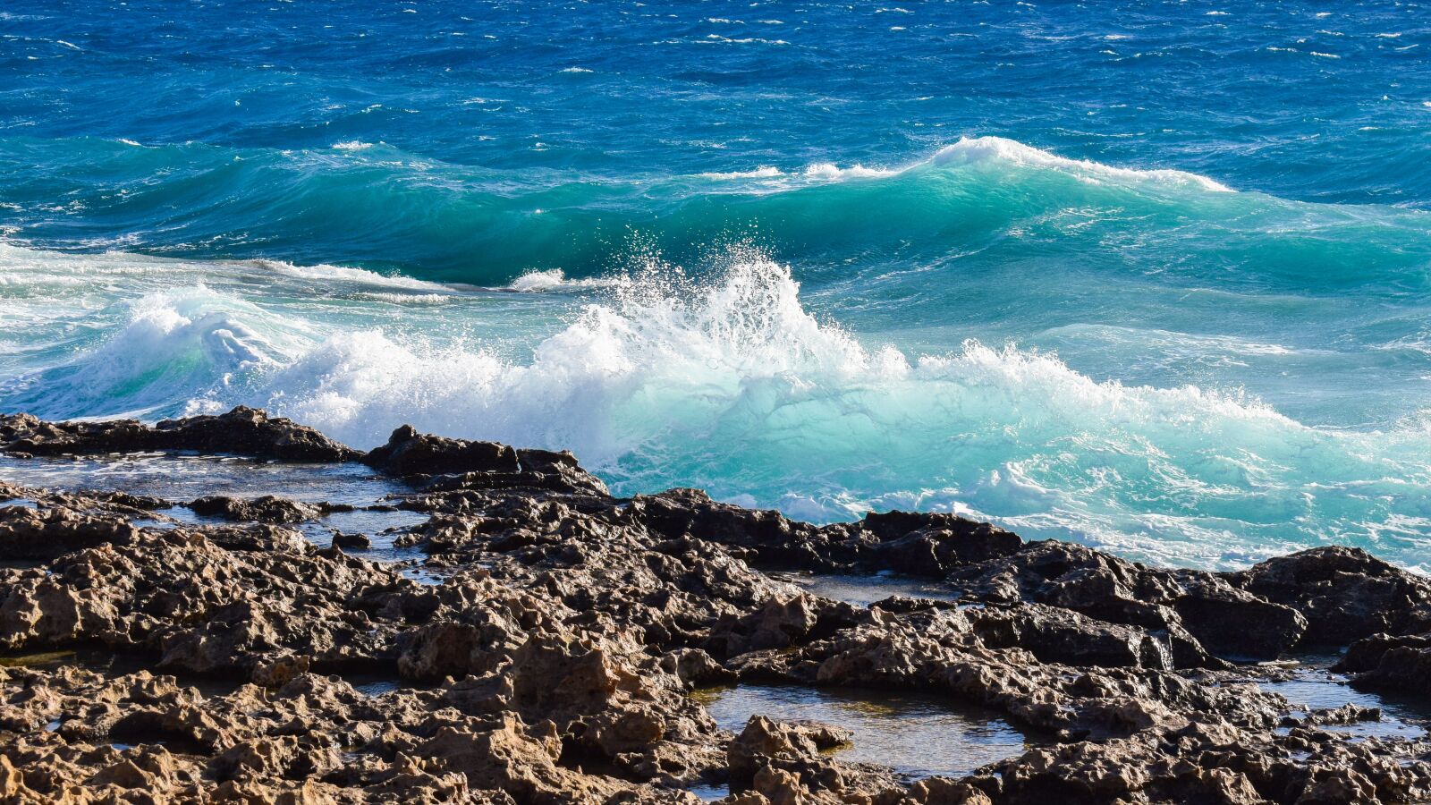 Nikon D3300 sample photo. Wave, transparent, smashing photography