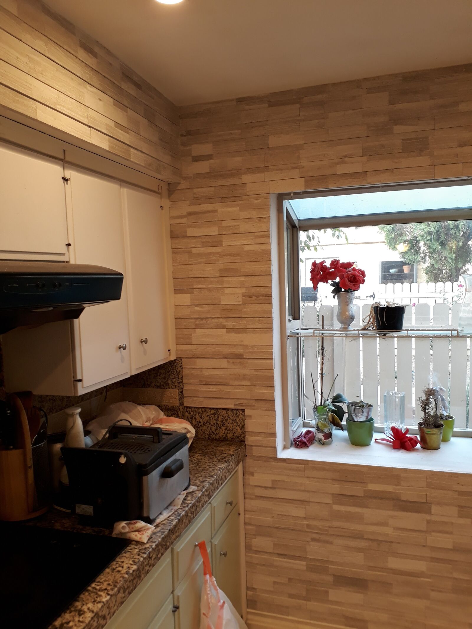 Samsung Galaxy A3(2017) sample photo. Kitchen, brick, decor photography
