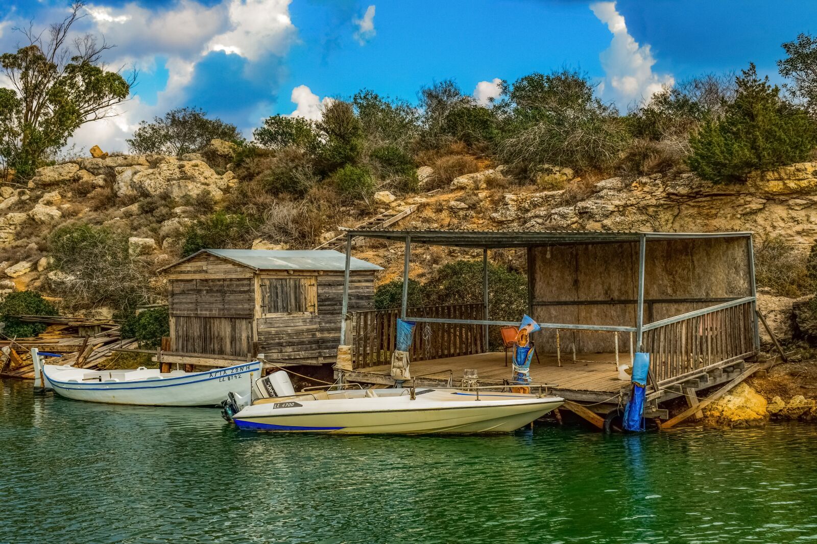 Nikon D3300 sample photo. Fishing boats, hut, dock photography