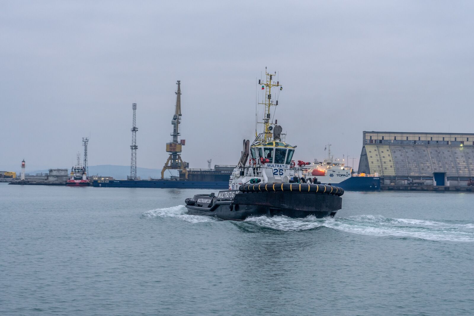 Sony a7 II + Sony FE 28-70mm F3.5-5.6 OSS sample photo. Port, ship, harbor photography