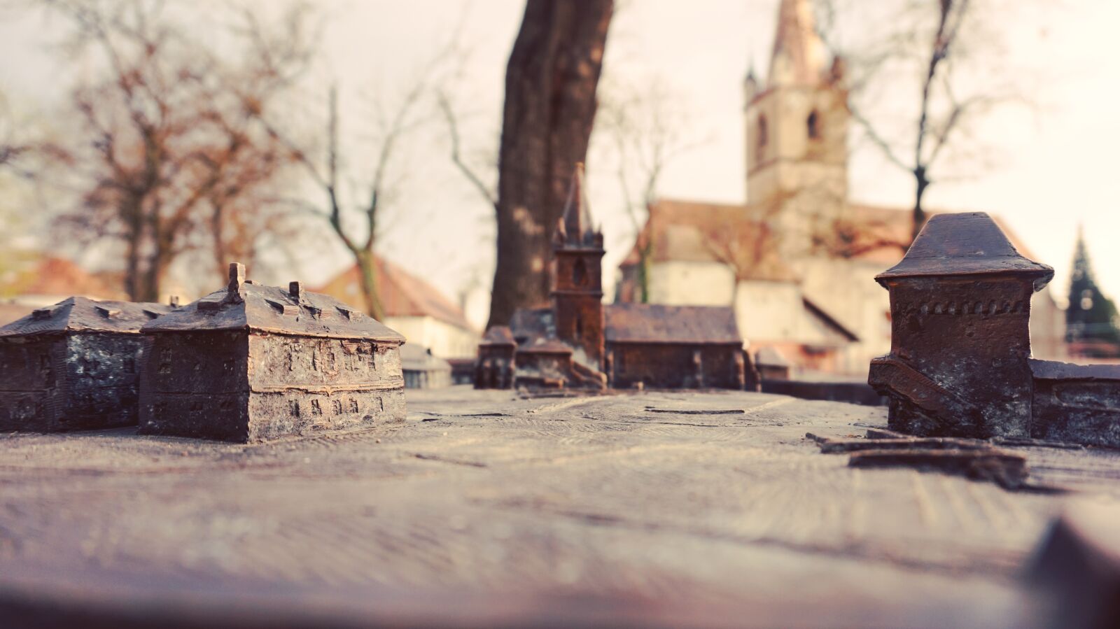 Sony E 16-50mm F3.5-5.6 PZ OSS sample photo. Miniature, church, architecture photography