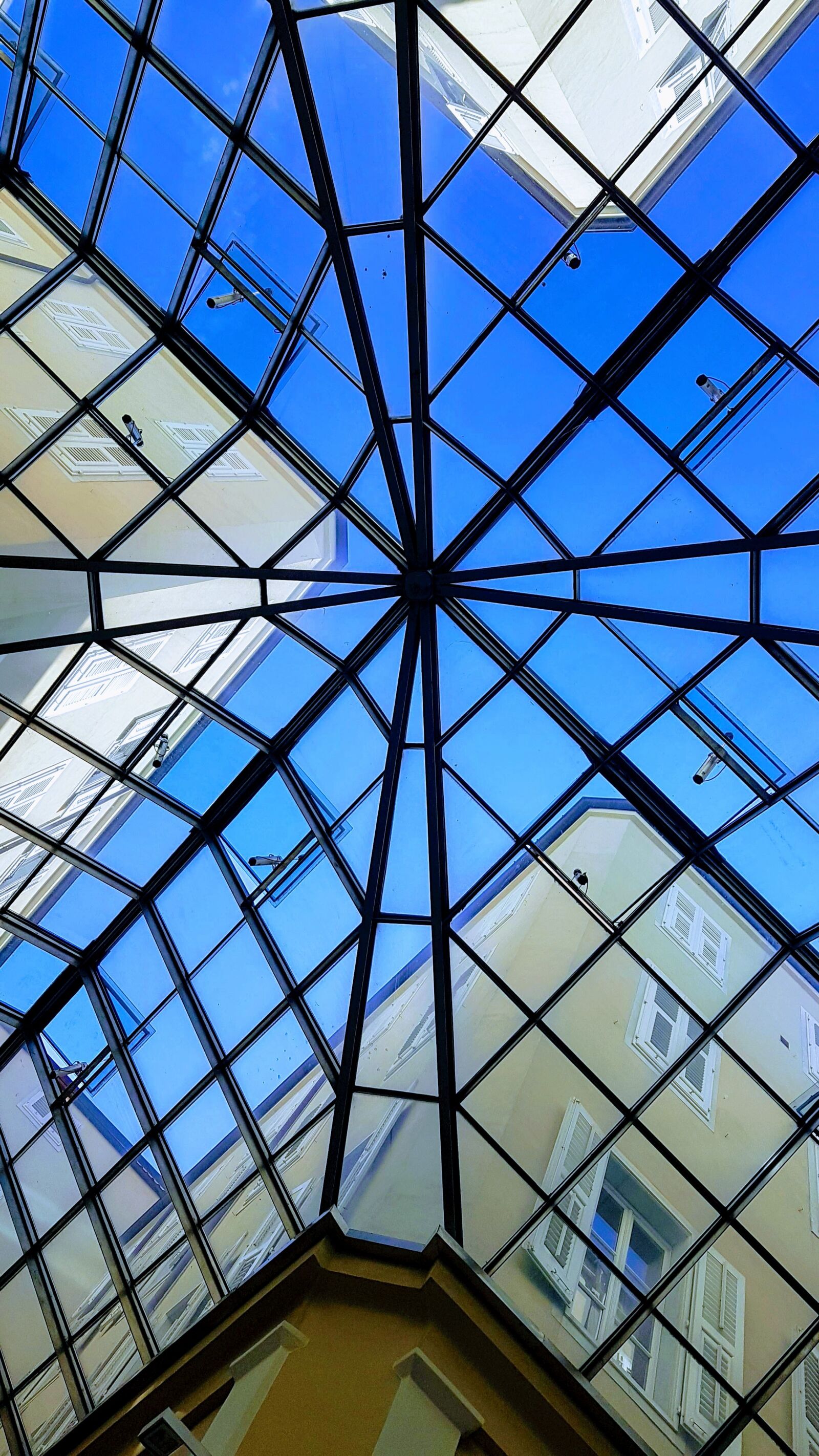 Samsung Galaxy S7 Edge sample photo. Ceiling, window, grid photography