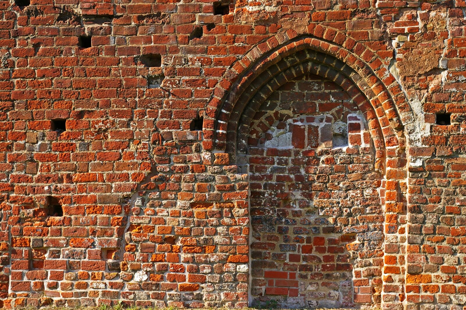 Pentax *ist DL2 sample photo. Wall, city wall, eldena photography