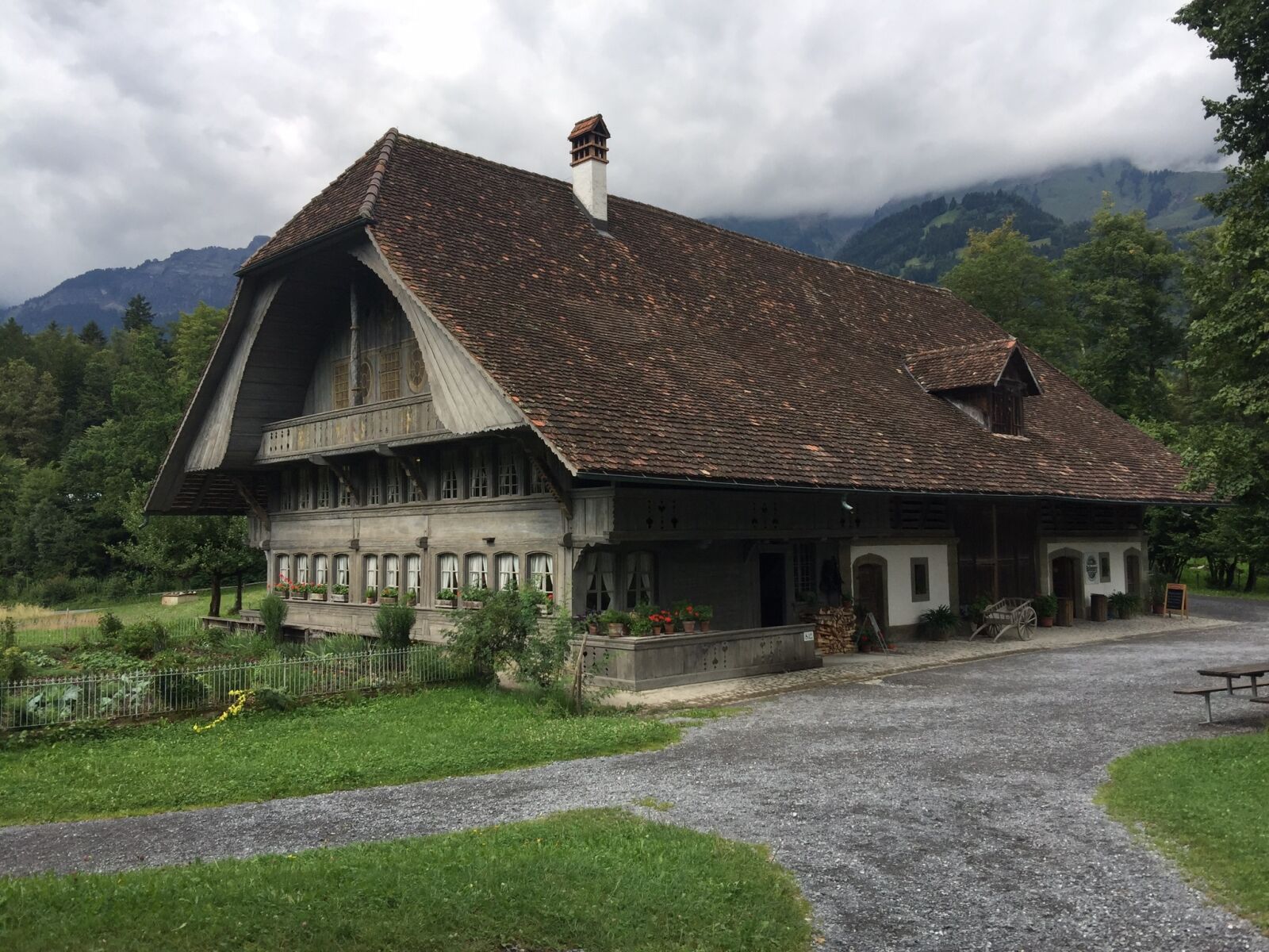 iPhone 6 Plus back camera 4.15mm f/2.2 sample photo. Cottage, thatched, house photography