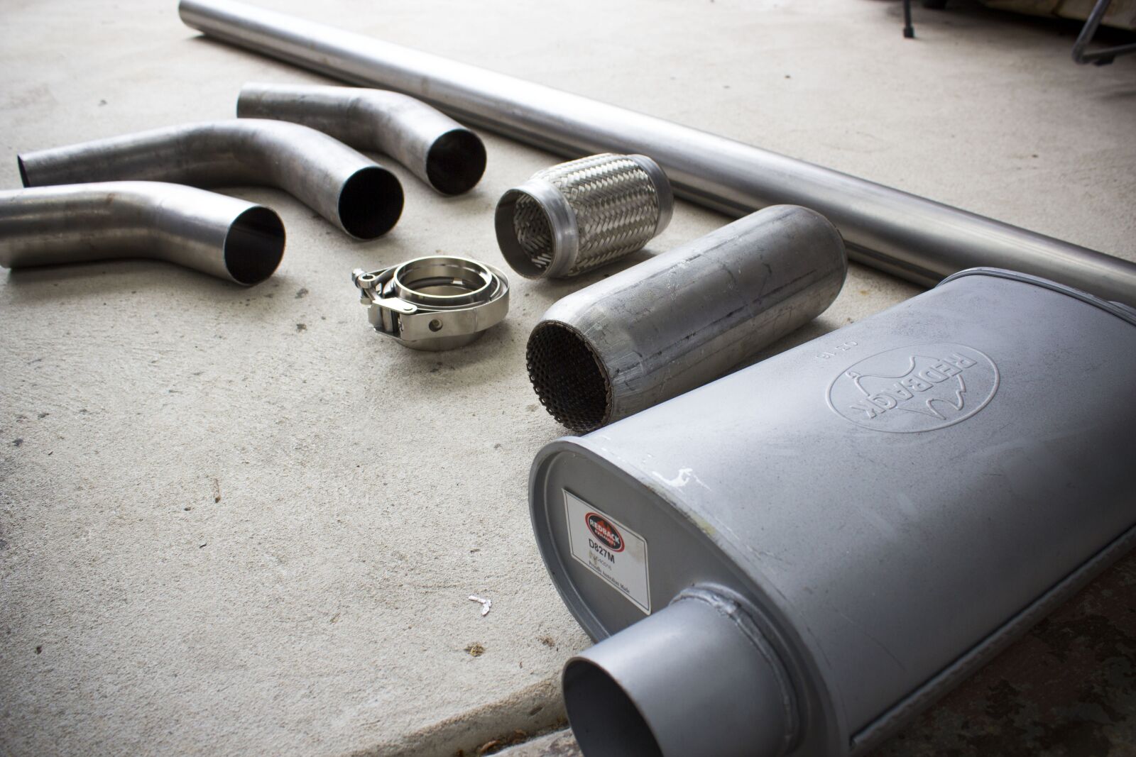 Canon EOS 600D (Rebel EOS T3i / EOS Kiss X5) sample photo. Exhaust, weld, steel photography