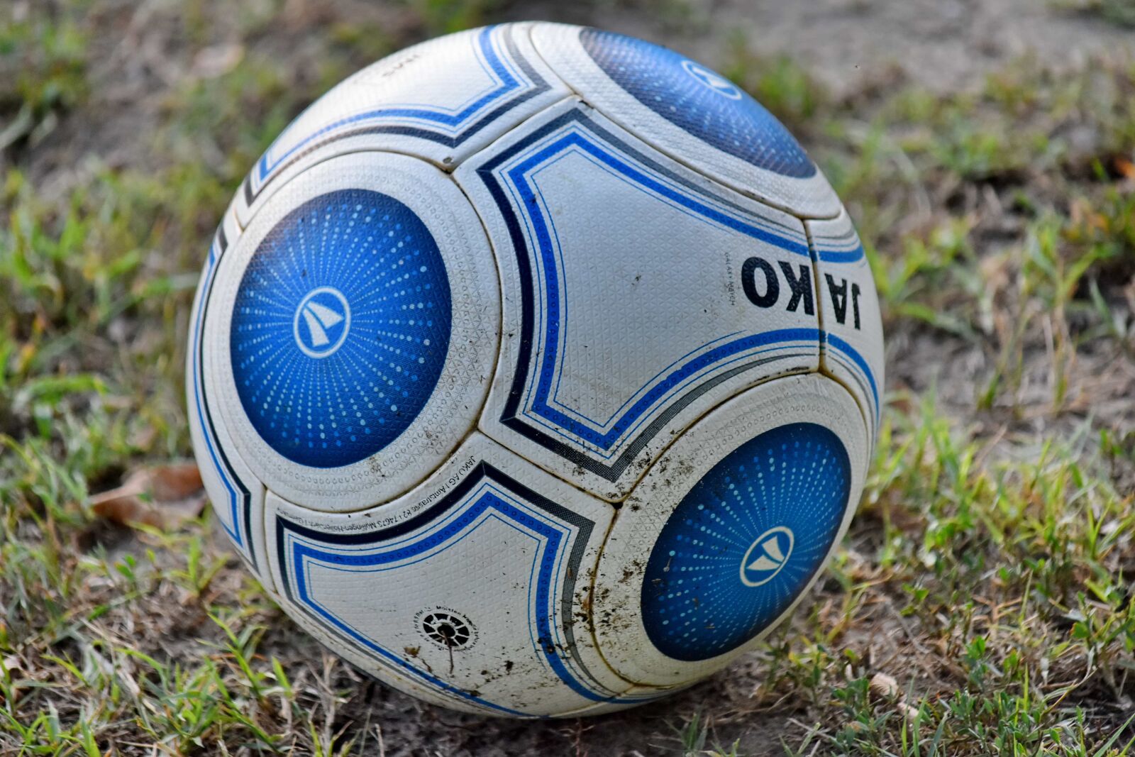 Nikon D5500 sample photo. Ball, dirty, football, sport photography