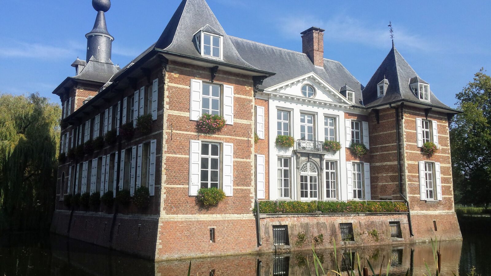 Samsung Galaxy S4 sample photo. Shots, antwerp, castle photography