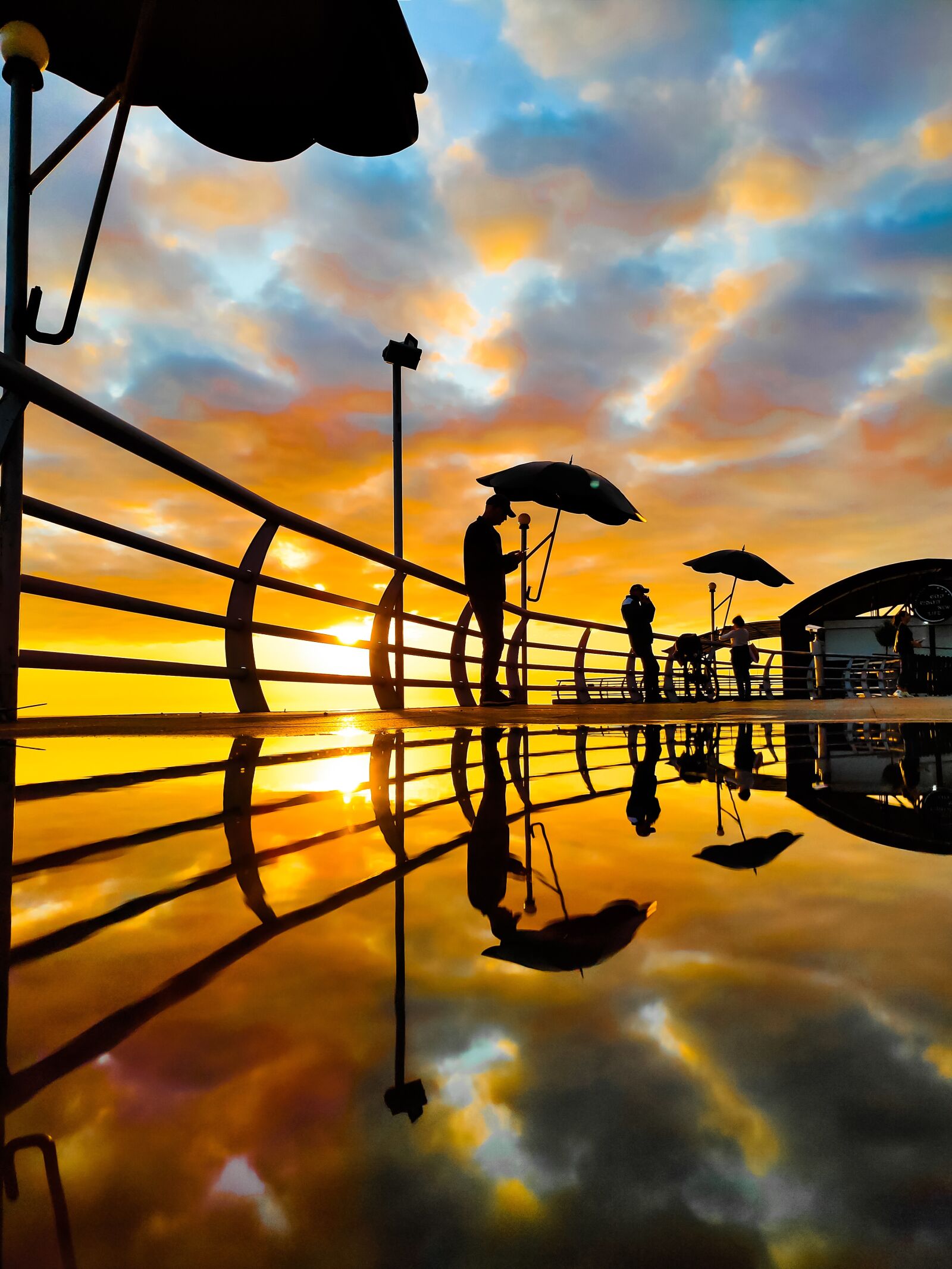Realme XT sample photo. Reflection, sunset, landscape photography