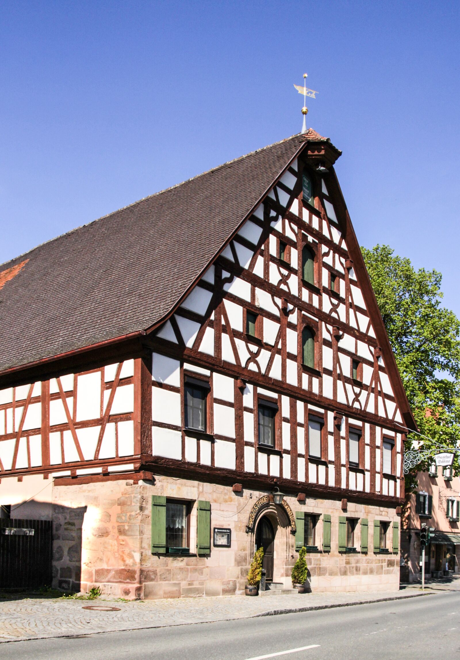 Canon EOS 700D (EOS Rebel T5i / EOS Kiss X7i) sample photo. Architecture, ammer village, truss photography