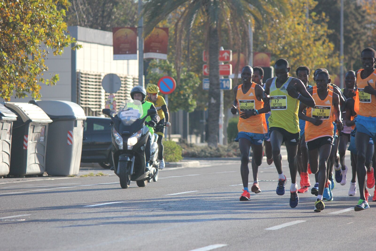 Canon EOS 550D (EOS Rebel T2i / EOS Kiss X4) sample photo. Marathon, valence, spain photography