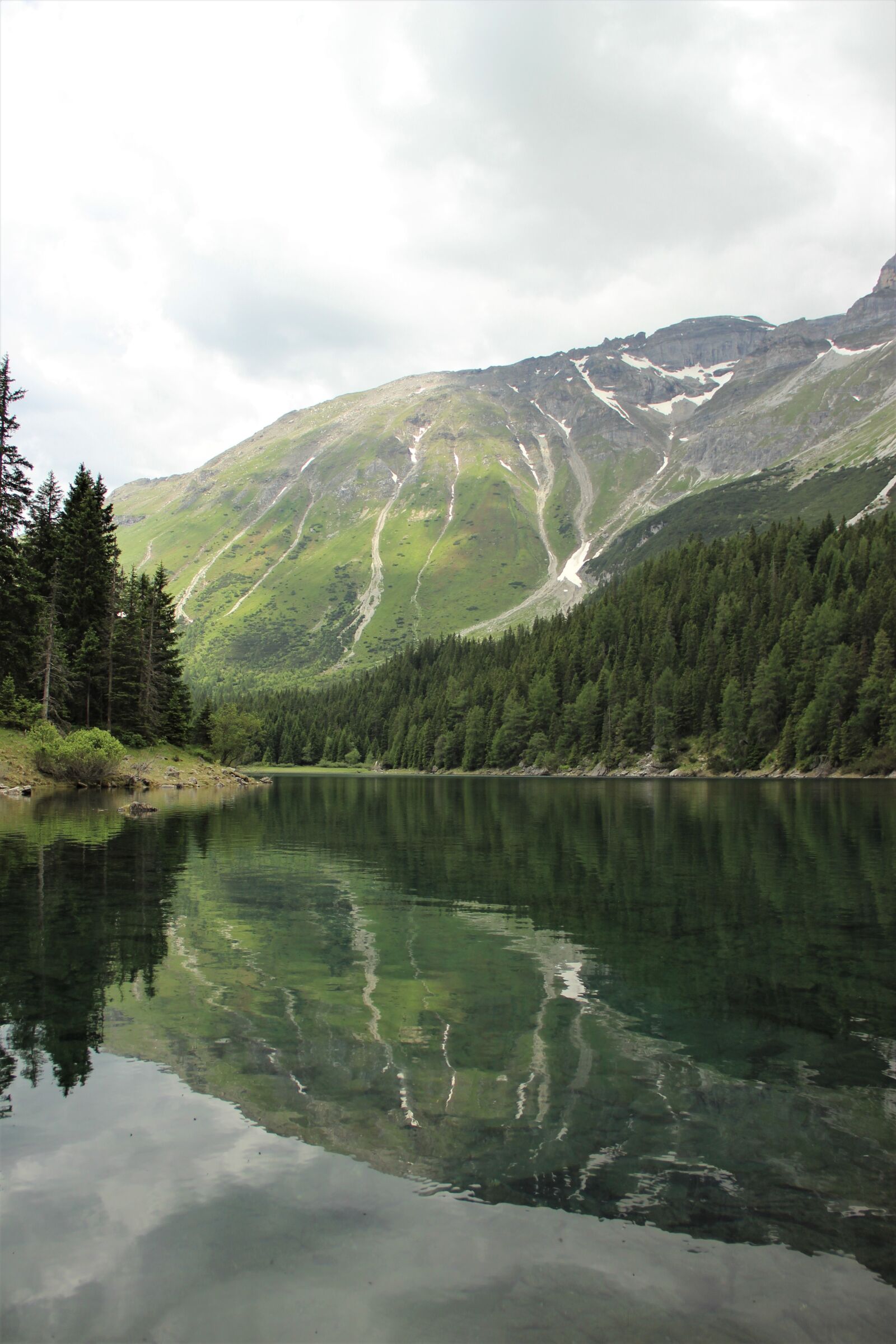 Canon EOS 600D (Rebel EOS T3i / EOS Kiss X5) sample photo. Nature, reflection, water photography