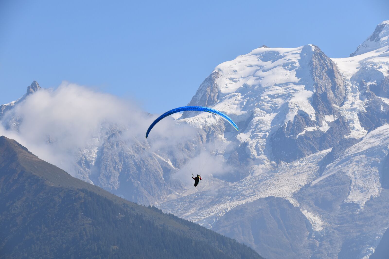 Nikon D5600 sample photo. Paragliding, paraglider, mountain mont-blanc photography