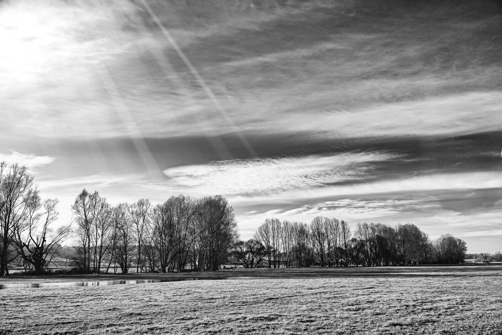 Sony a7 II + Sony E PZ 18-105mm F4 G OSS sample photo. Landscape, black and white photography