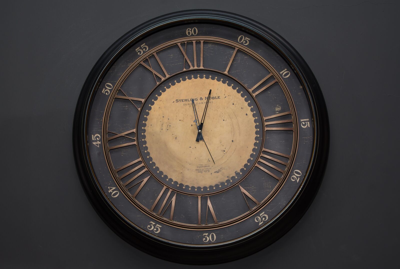 Nikon D7200 sample photo. Clock, hour, minutes photography