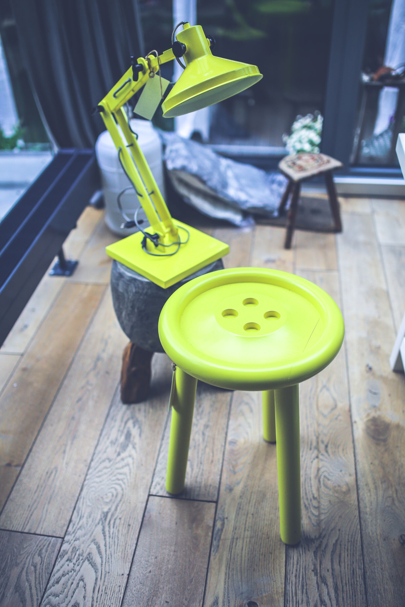Canon EOS 6D + Sigma 35mm F1.4 DG HSM Art sample photo. Yellow, lamp, and, little photography