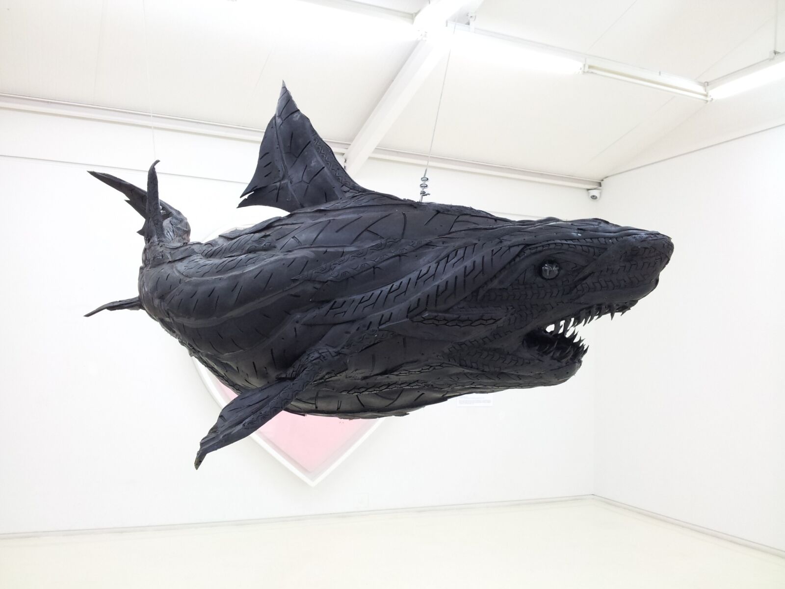 Samsung Galaxy Note sample photo. Art, shark, art gallery photography