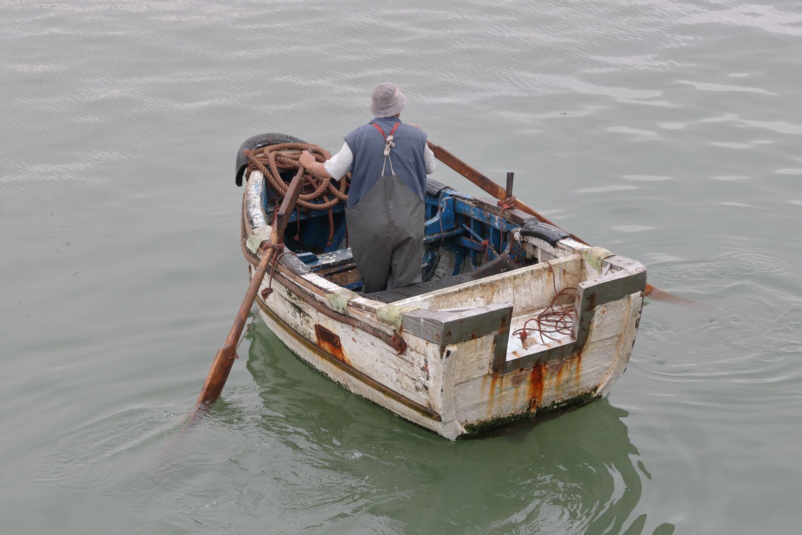 Canon EOS 750D (EOS Rebel T6i / EOS Kiss X8i) sample photo. Morocco, essaouira, harbour photography