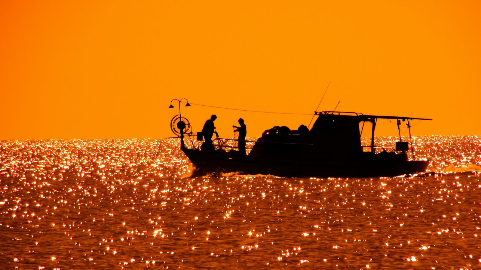 Canon PowerShot SX400 IS sample photo. Fishing boat, afternoon, sunset photography