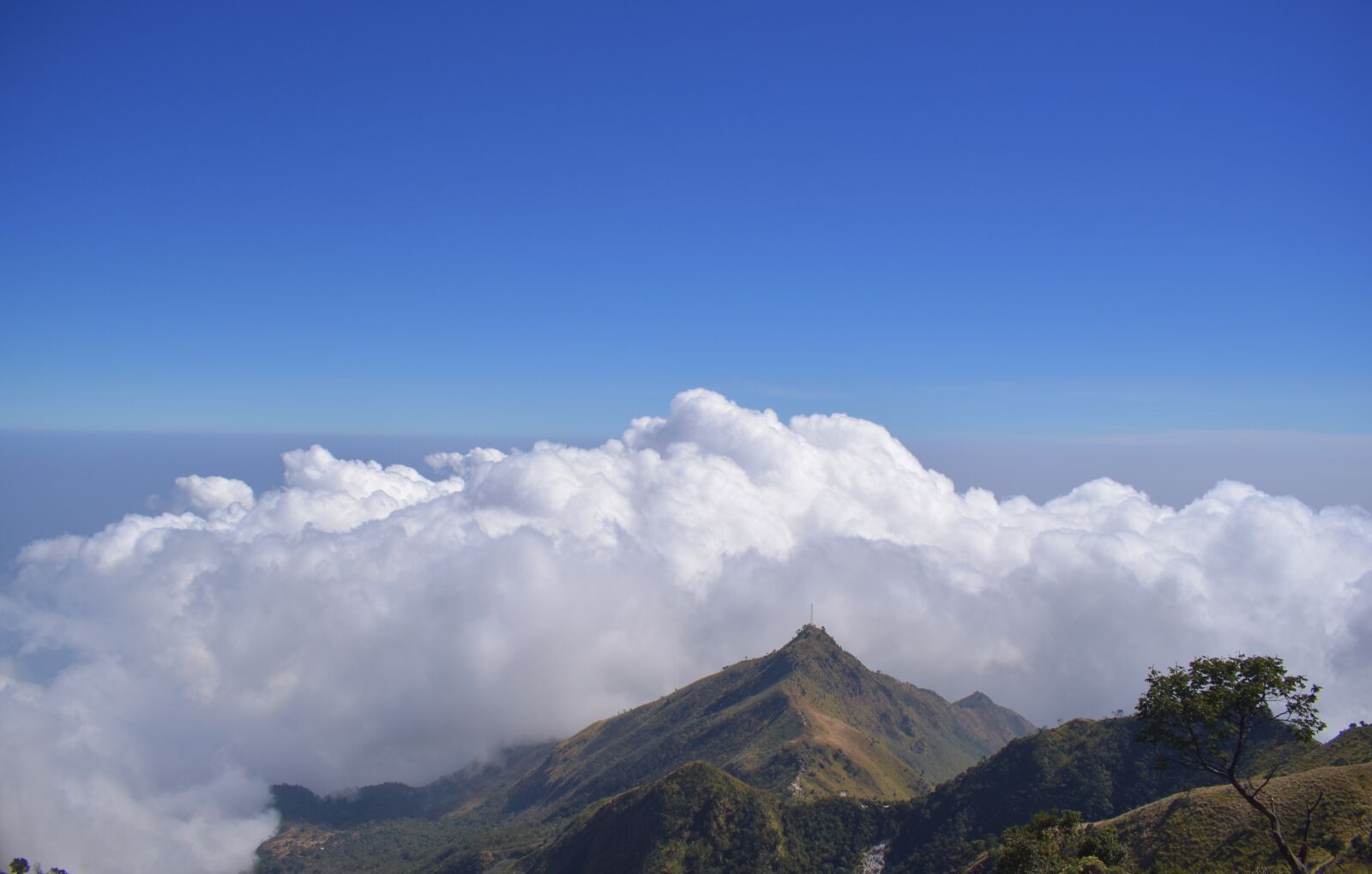 Nikon D3400 sample photo. Clouds, sky, top photography