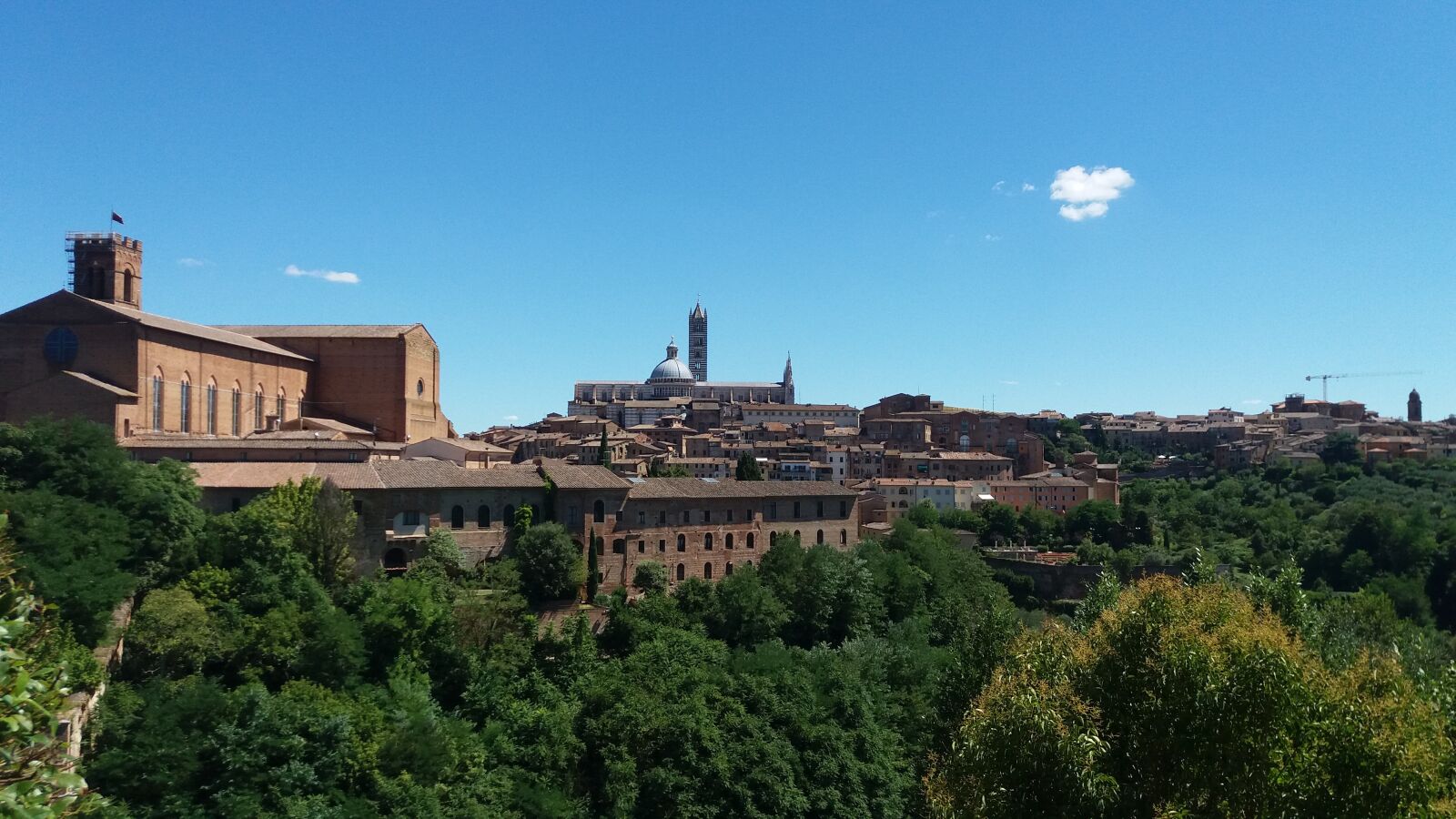 Samsung Galaxy J5 sample photo. Siena, landscape, summer photography