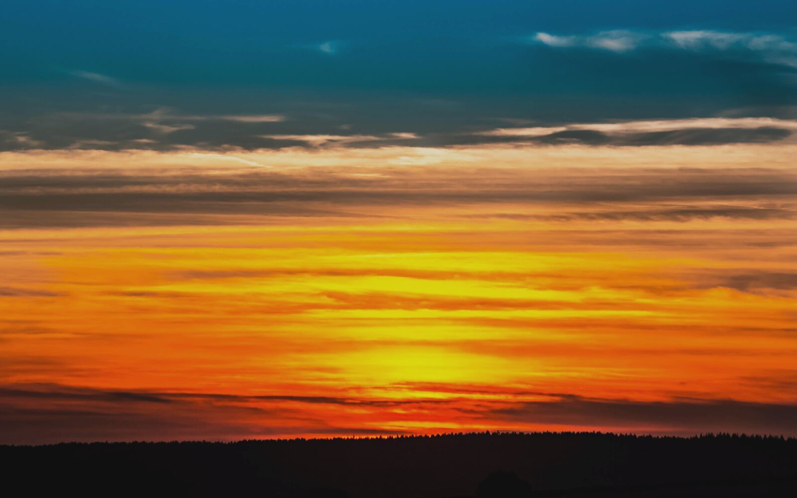 Canon EOS 650D (EOS Rebel T4i / EOS Kiss X6i) sample photo. Sunset, setting sun, sky photography