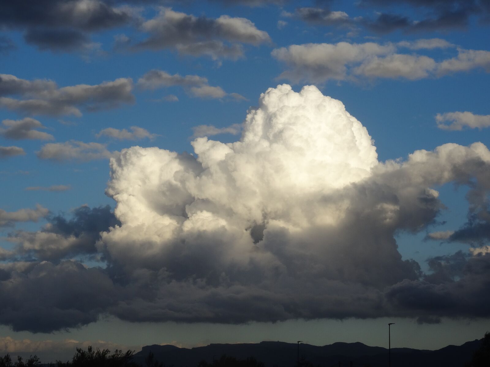 Sony DSC-HX50 sample photo. Sky, clouds, wolkenloch photography