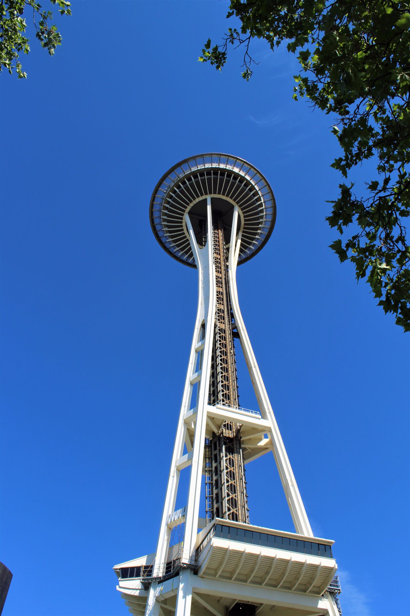 Canon EOS 1300D (EOS Rebel T6 / EOS Kiss X80) sample photo. Landmark, space needle, seattle photography