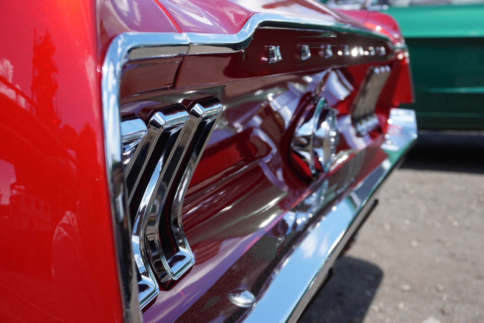 Sony E 16-50mm F3.5-5.6 PZ OSS sample photo. Mustang, oldtimer, ford photography