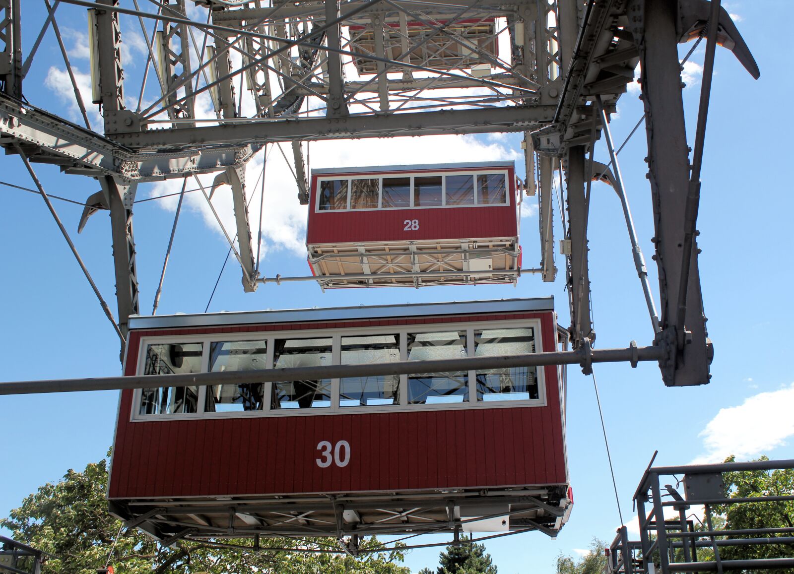 Canon EOS 550D (EOS Rebel T2i / EOS Kiss X4) sample photo. Giant bike, prater, vienna photography